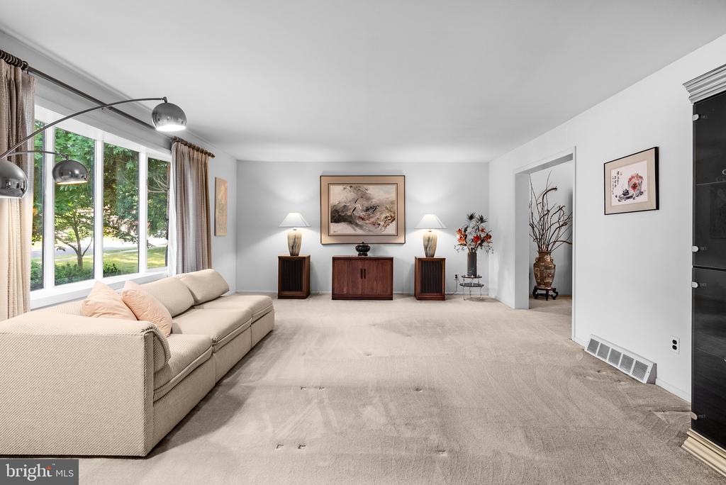 1417 SOUTHWIND WAY
