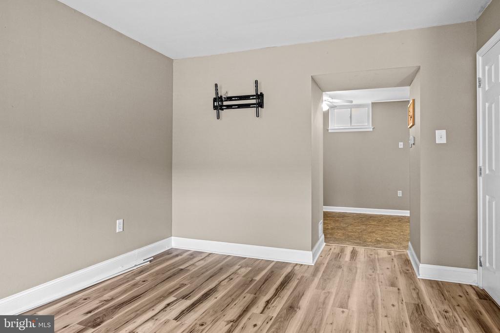 515 N YORK ROAD 1-C