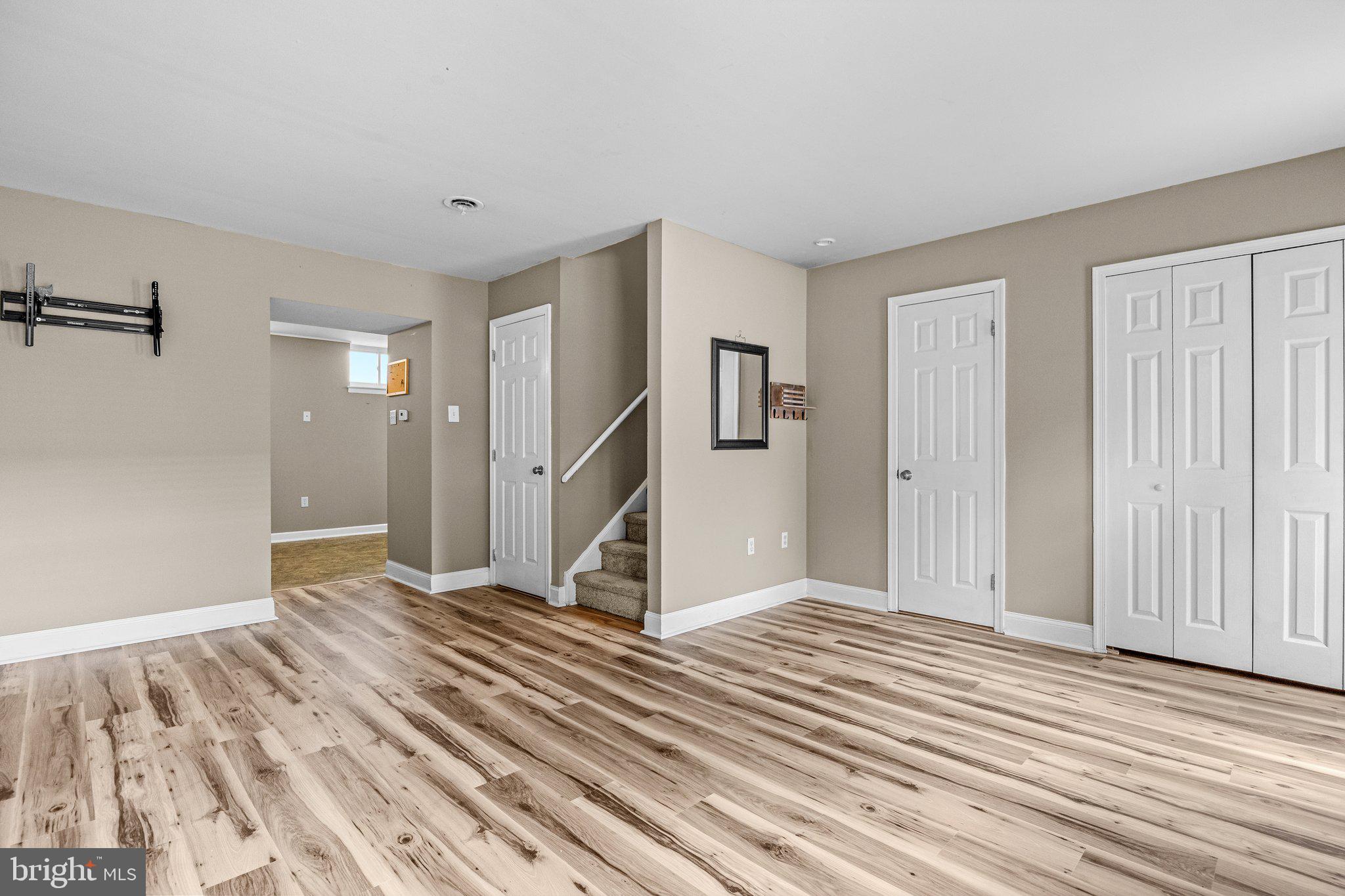 515 N YORK ROAD 1-C
