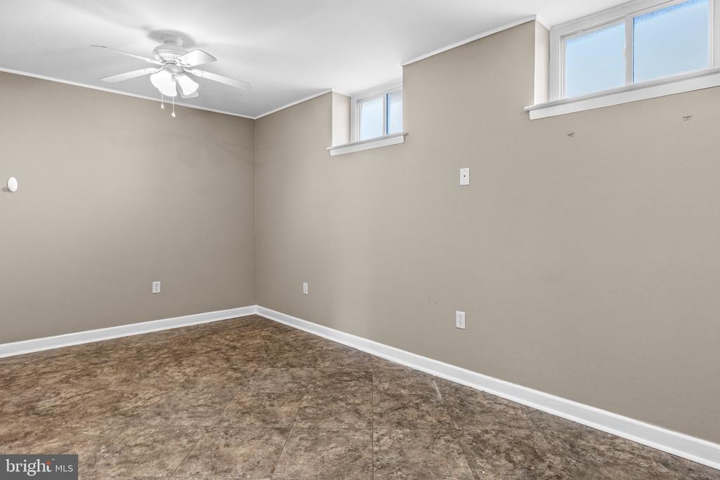 515 N YORK ROAD 1-C