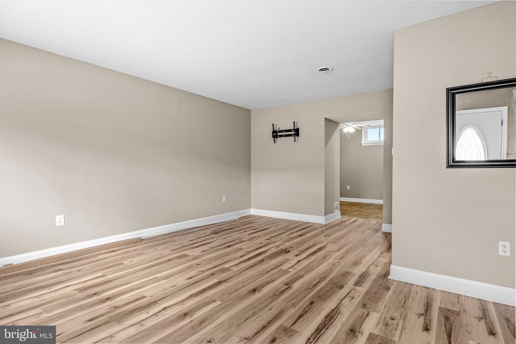 515 N YORK ROAD 1-C