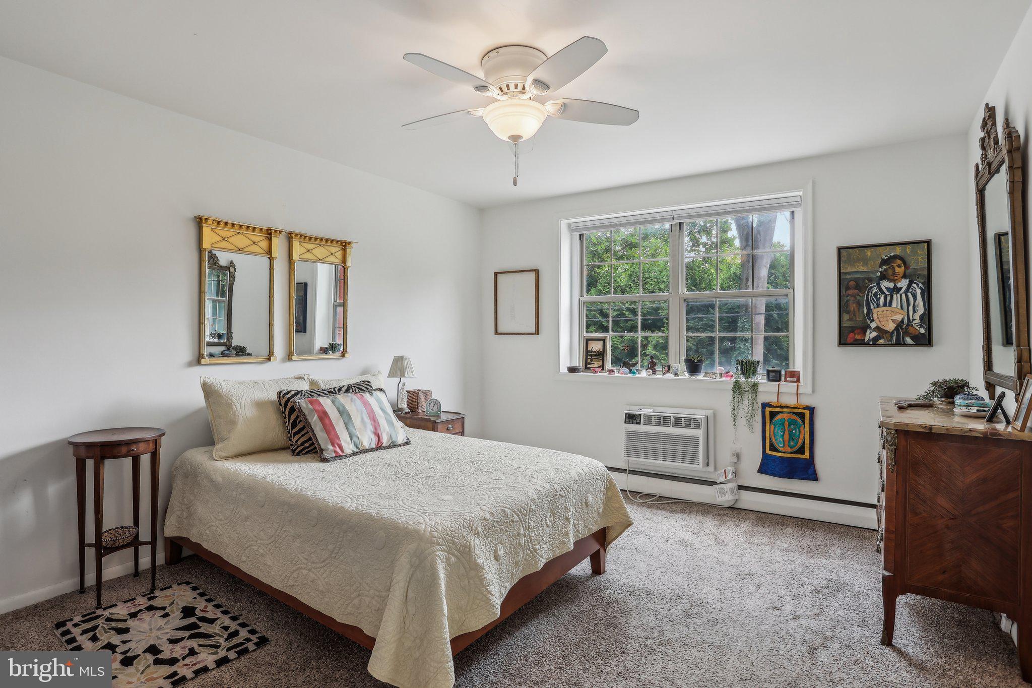 383 LAKESIDE ROAD 101