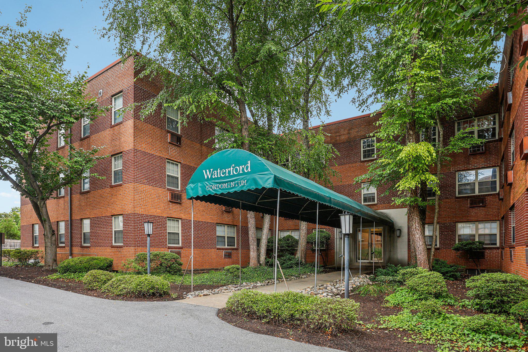 383 LAKESIDE ROAD 101