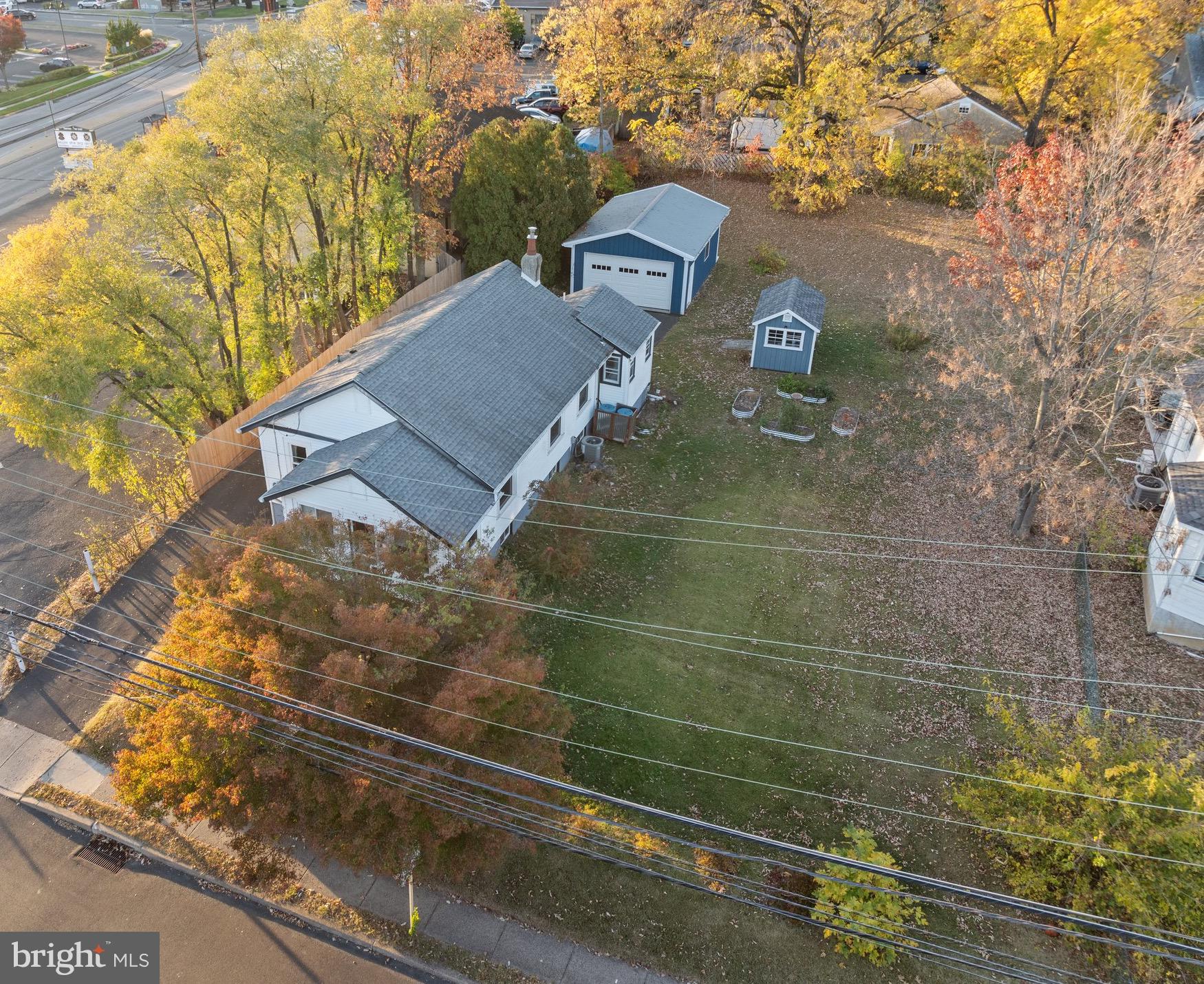1 CENTER AVENUE