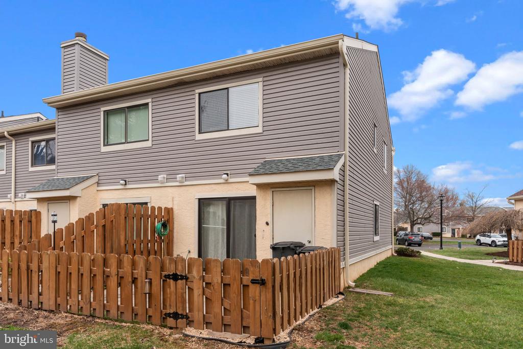 82 ASH STOKER LANE