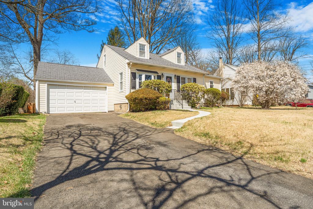 620 TENNIS AVENUE