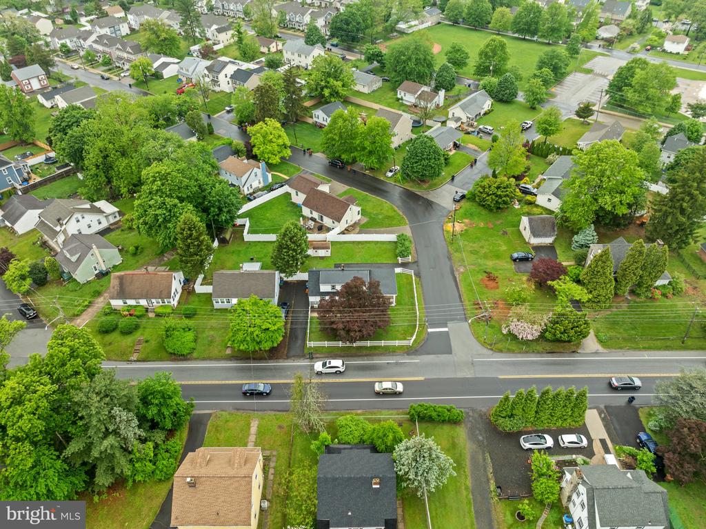 3082 LIMEKILN PIKE