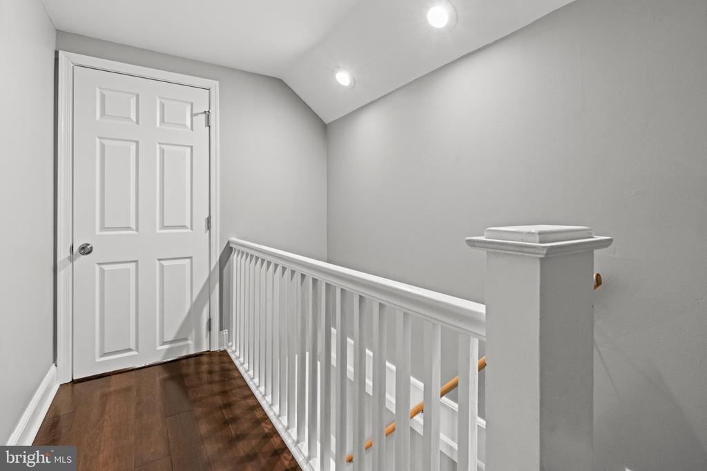 3082 LIMEKILN PIKE