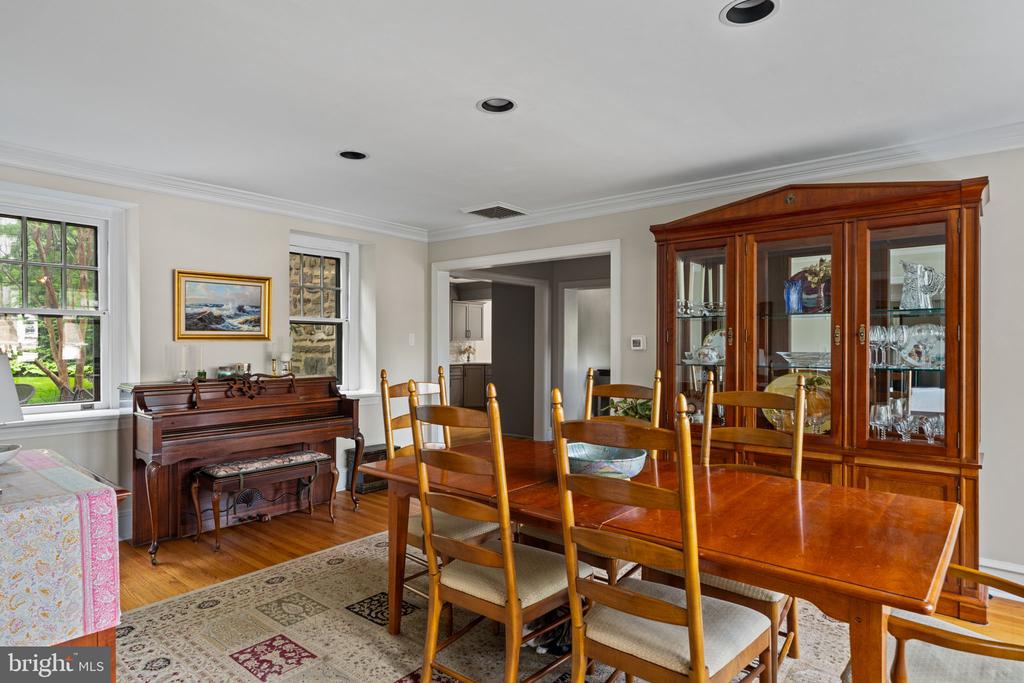 1872 LAMBERT ROAD