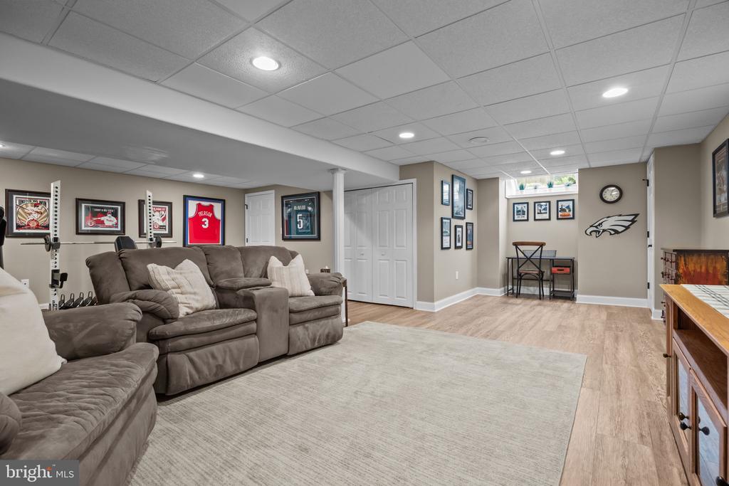 121 BEECH DRIVE