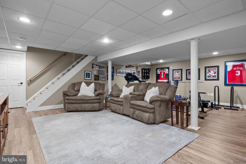 121 BEECH DRIVE