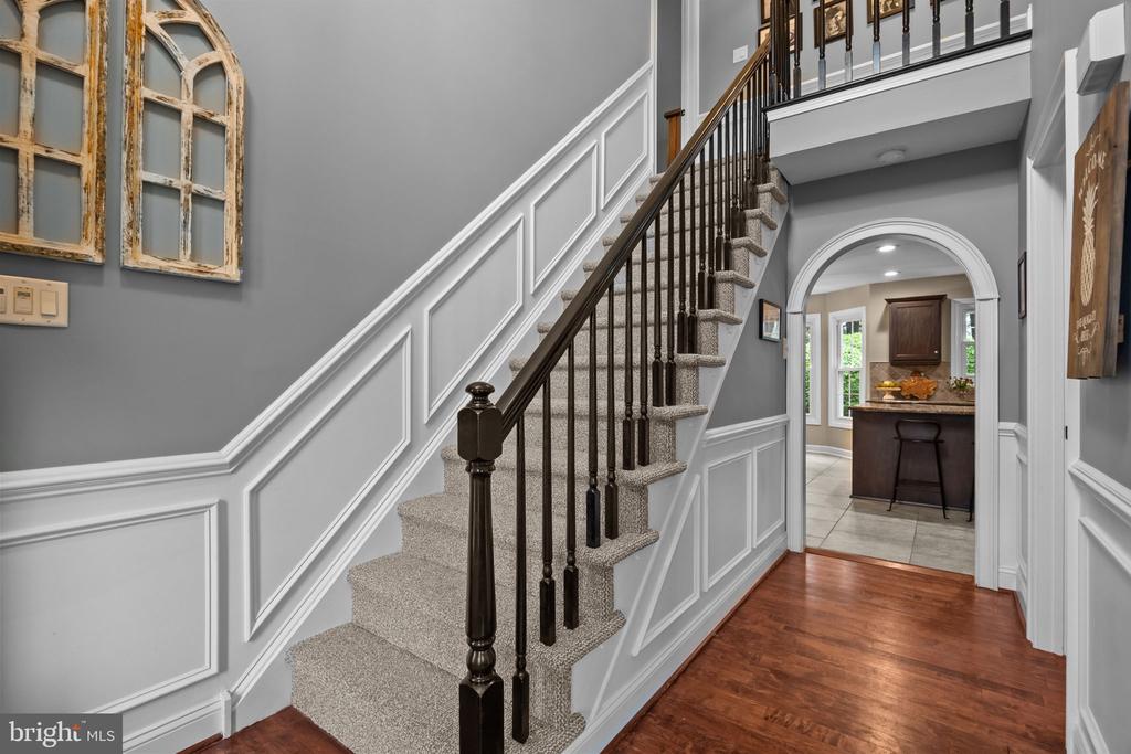 121 BEECH DRIVE