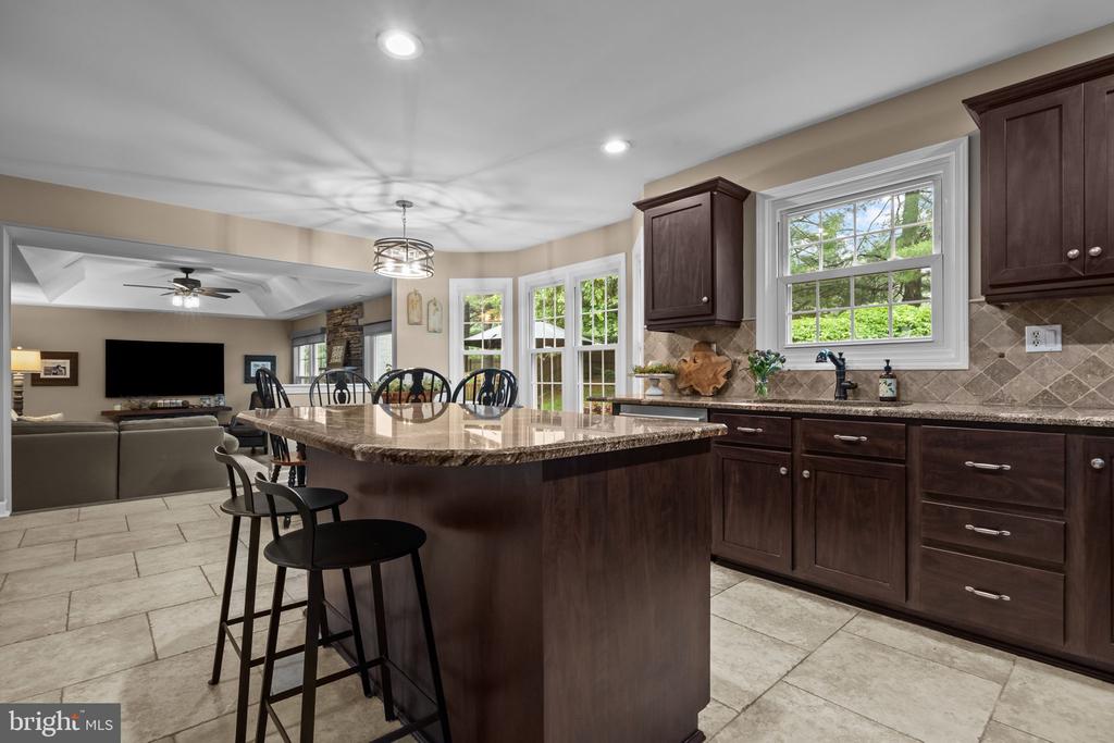 121 BEECH DRIVE