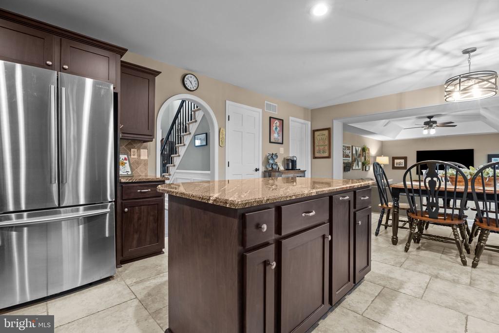 121 BEECH DRIVE