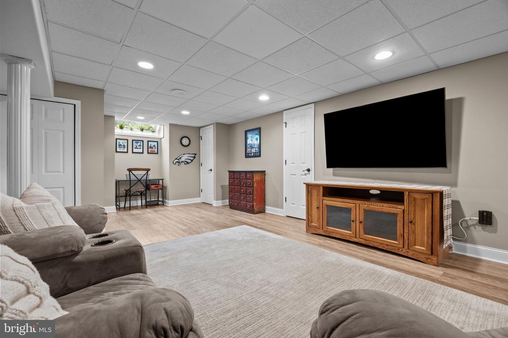 121 BEECH DRIVE