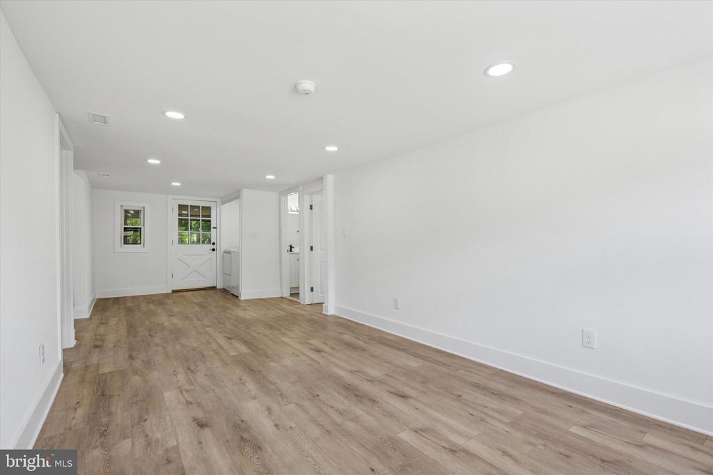 236 E BUTLER AVENUE