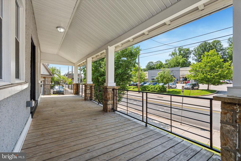 236 E BUTLER AVENUE 1ST FLOOR