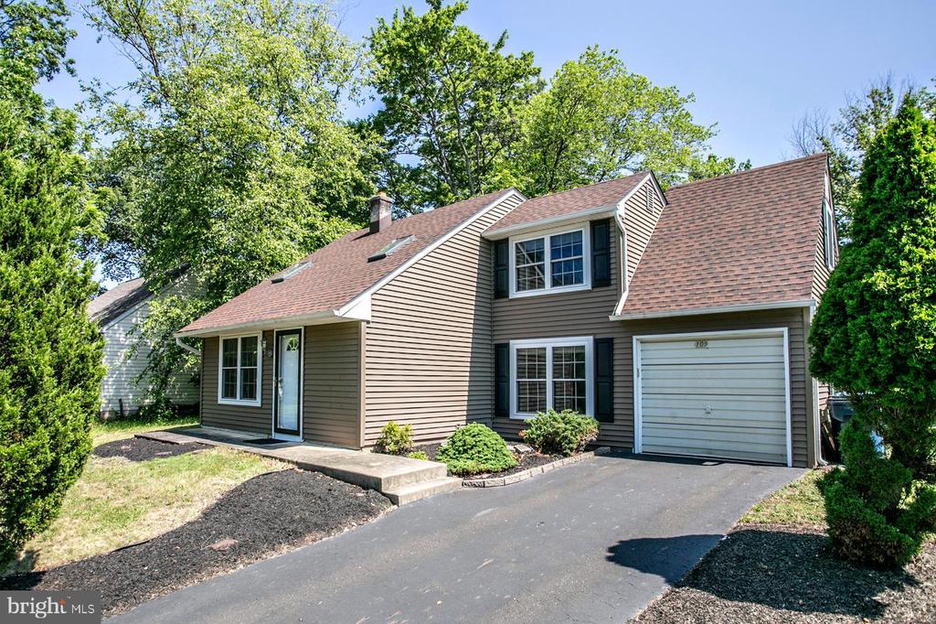 109 STONY CREEK AVENUE