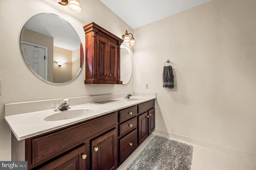 1371 JASPER DRIVE