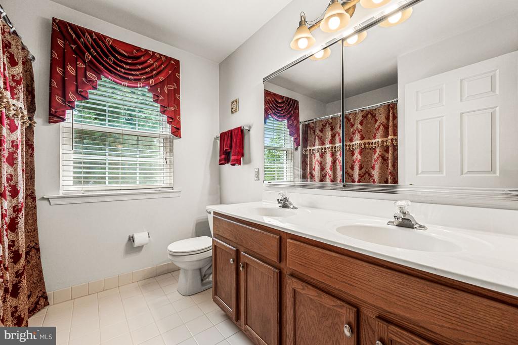 1371 JASPER DRIVE