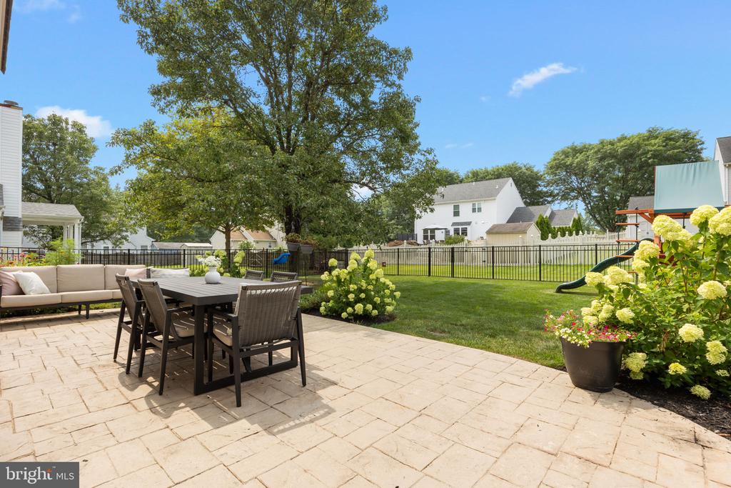 119 SHELBURNE DRIVE