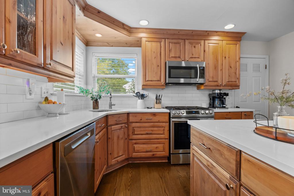 119 SHELBURNE DRIVE