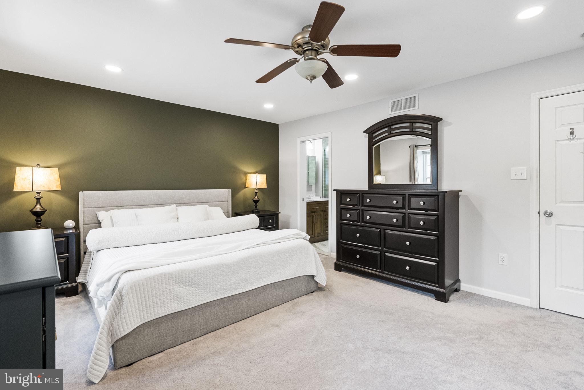 502 SEMINOLE GARDENS