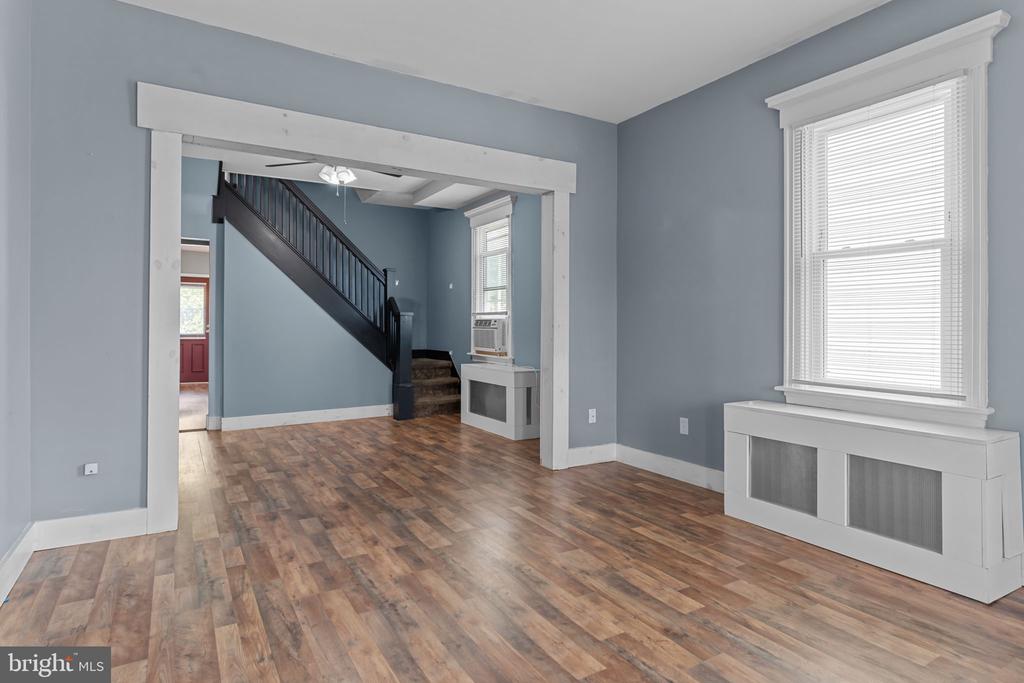 421 W 7TH STREET