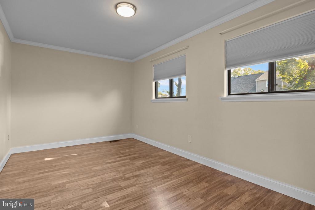 1006 N YORK ROAD 1