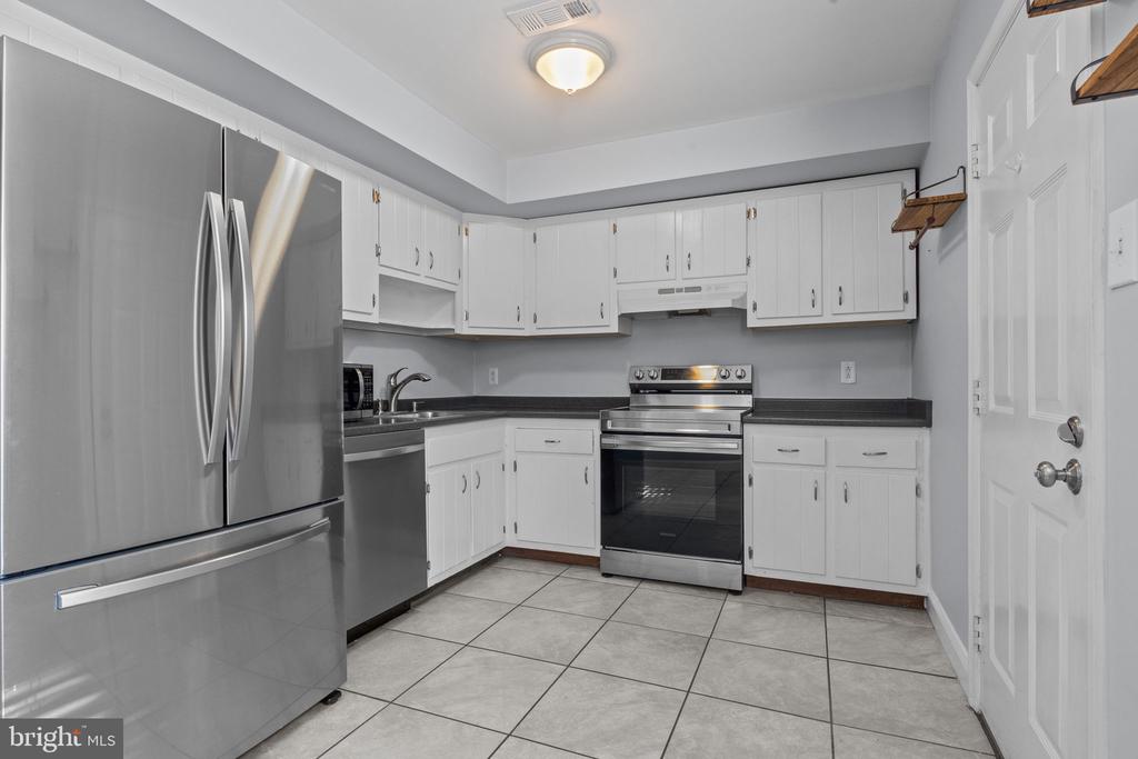 1006 N YORK ROAD 1