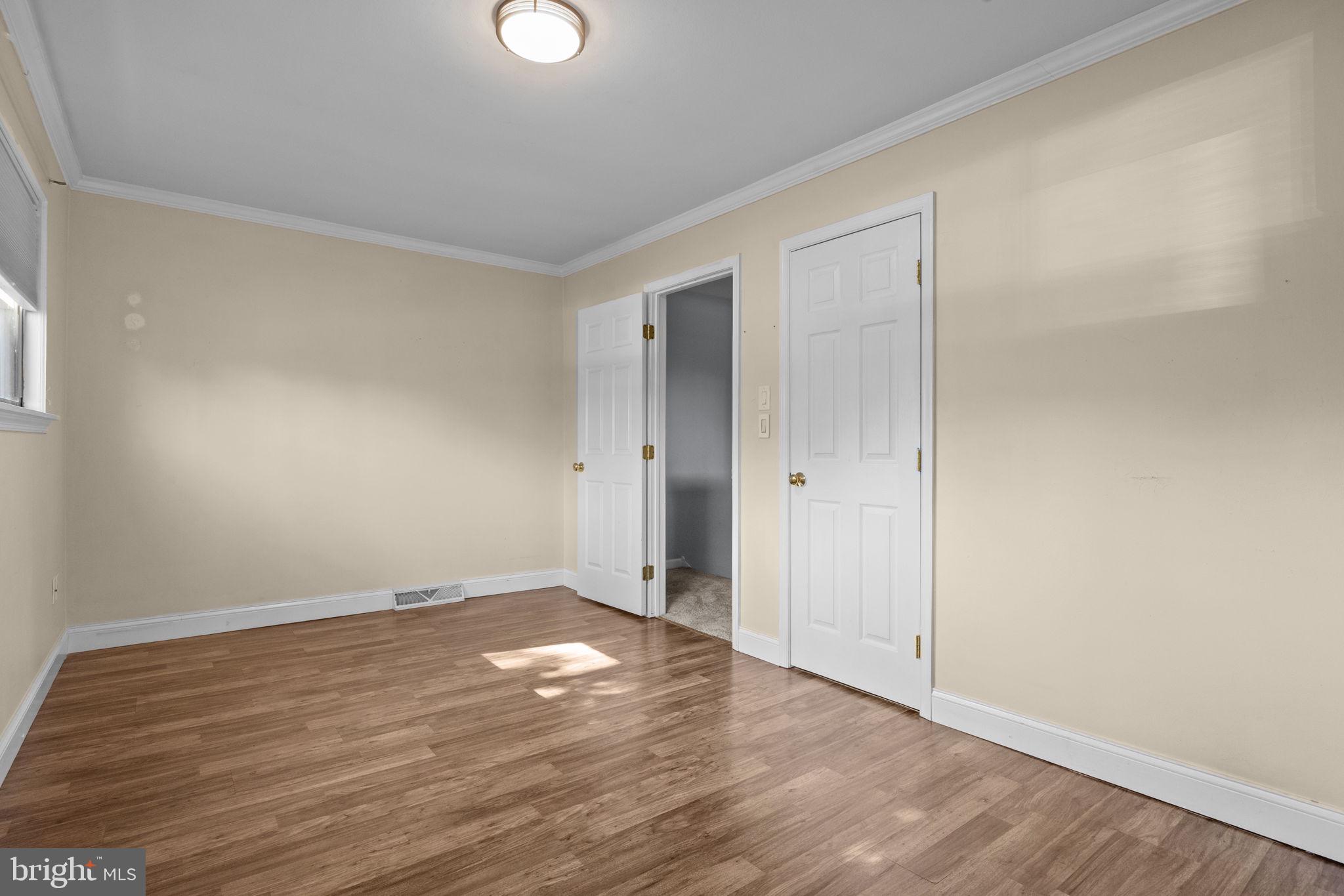 1006 N YORK ROAD 1