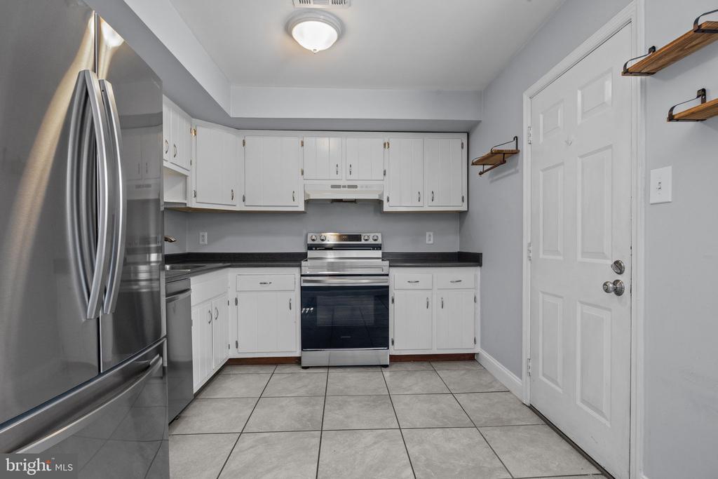 1006 N YORK ROAD 1
