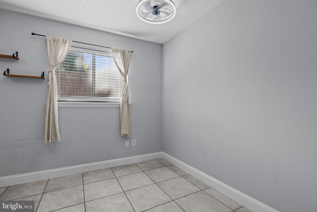 1006 N YORK ROAD 1