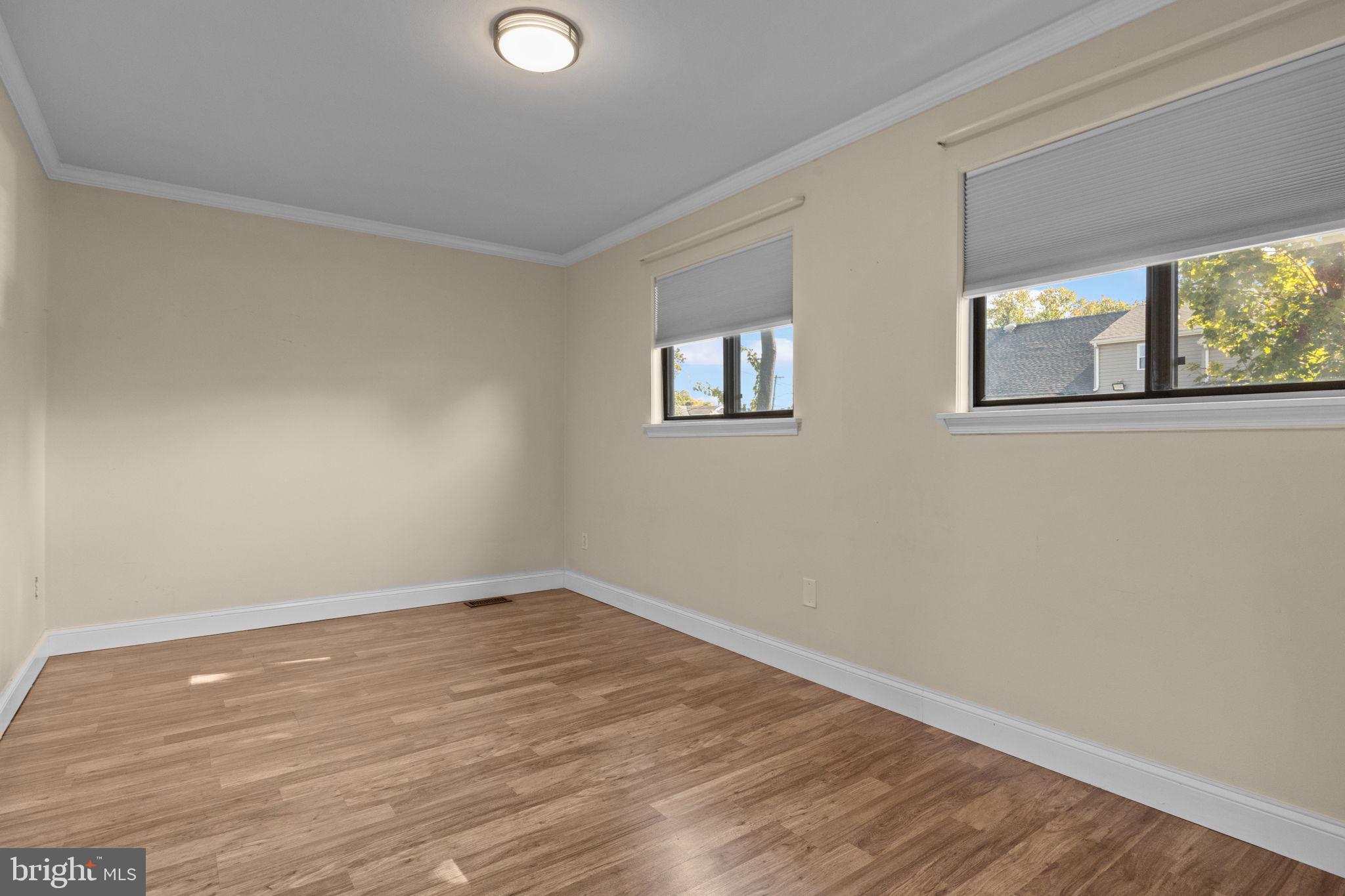 1006 N YORK ROAD 1
