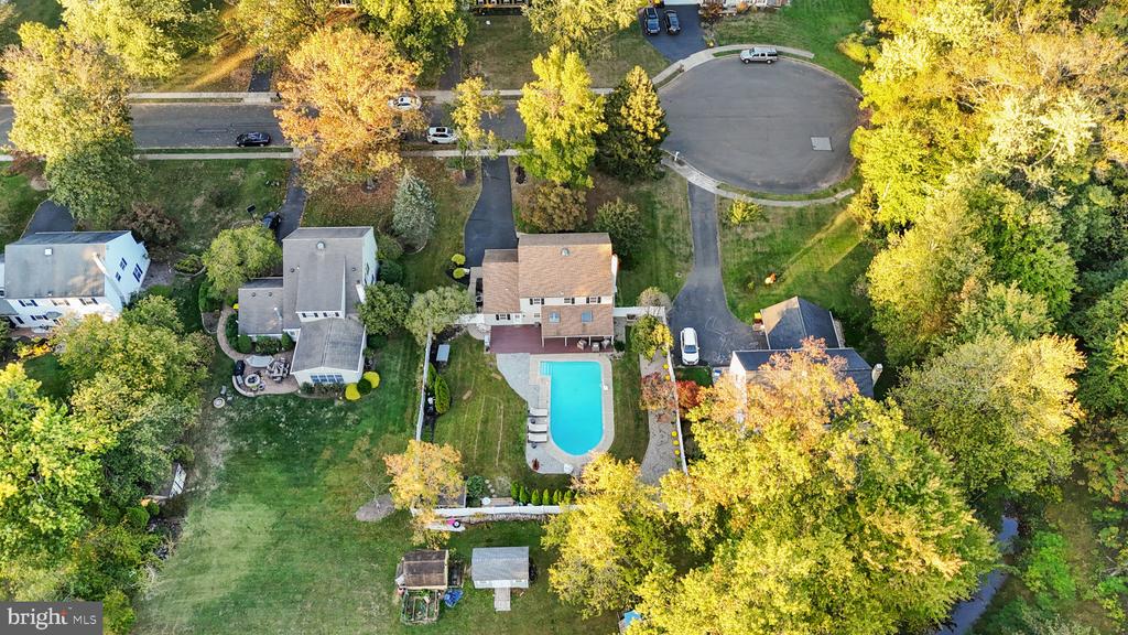 585 COLONIAL DRIVE