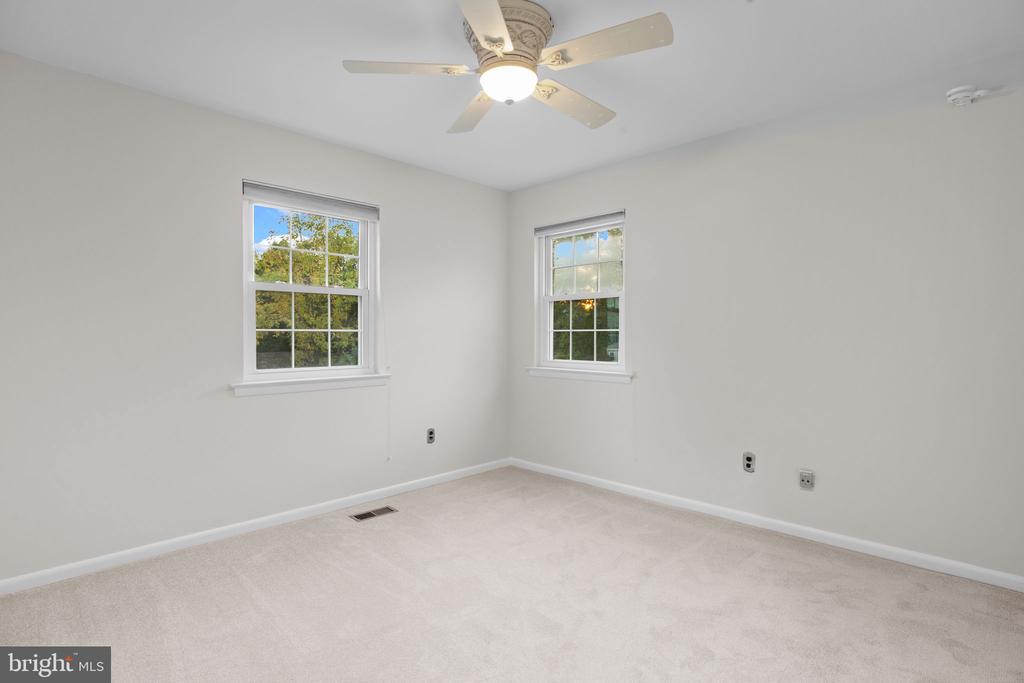 585 COLONIAL DRIVE