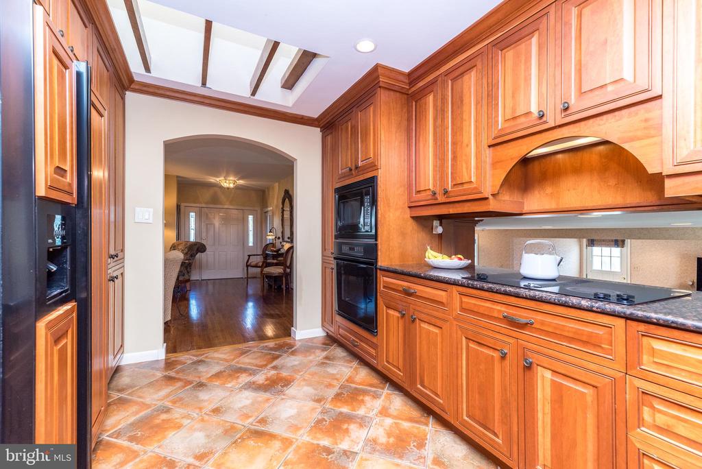 1212 DUNCAN DRIVE