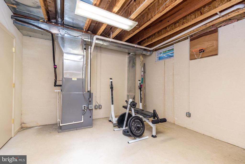 1212 DUNCAN DRIVE