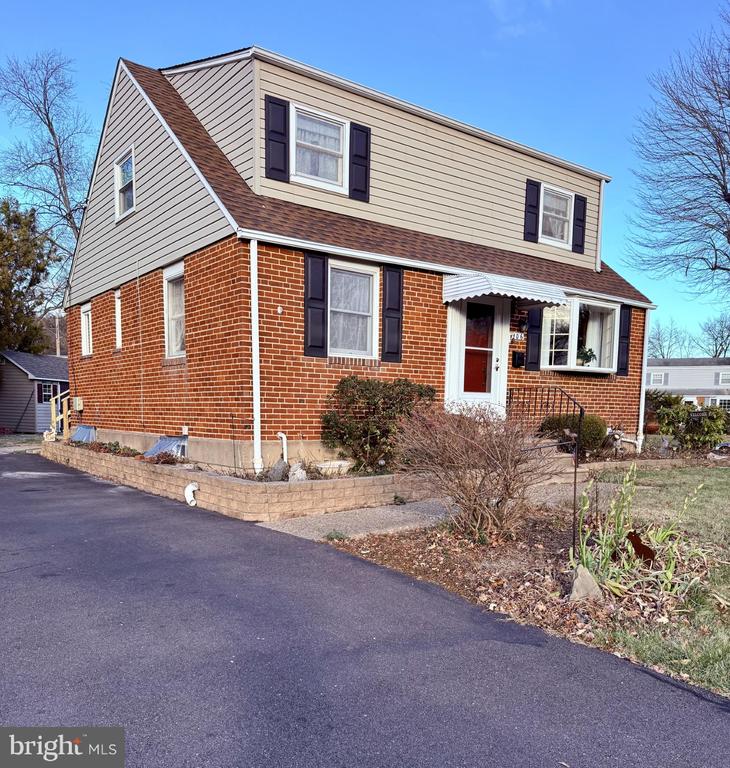 106 BONNET LANE