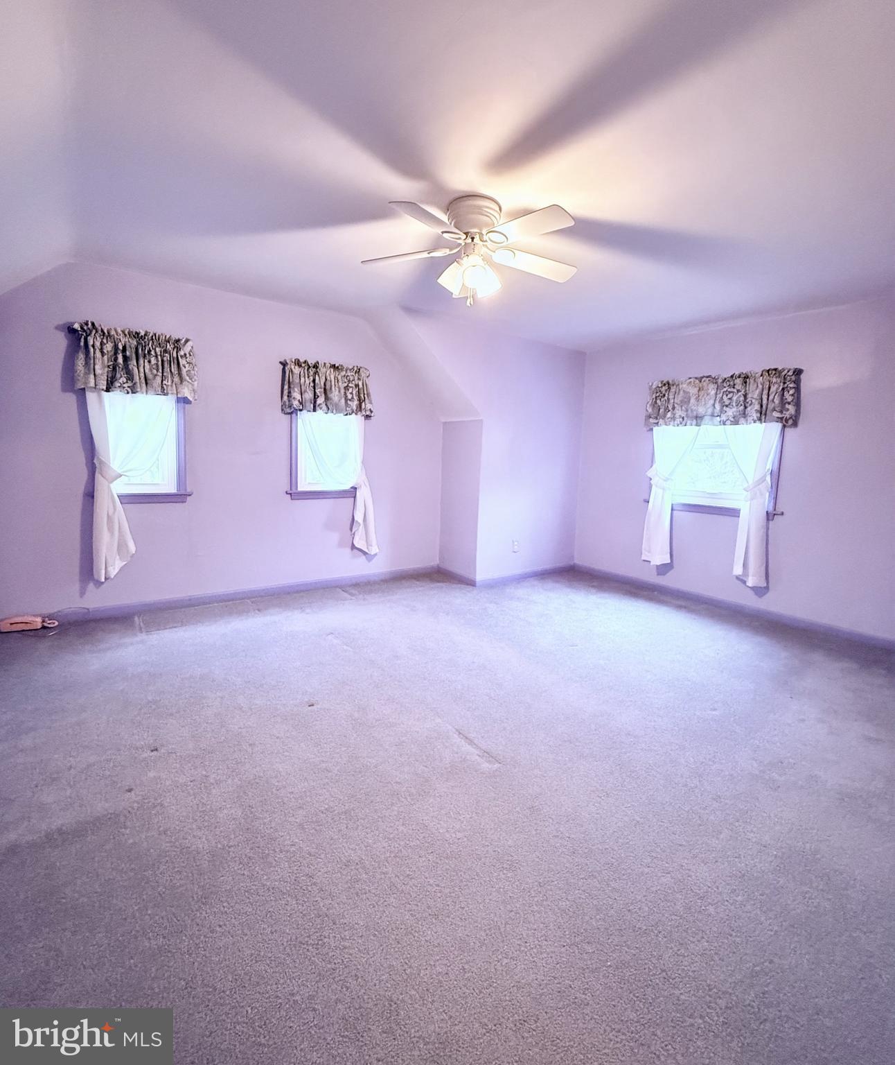 106 BONNET LANE