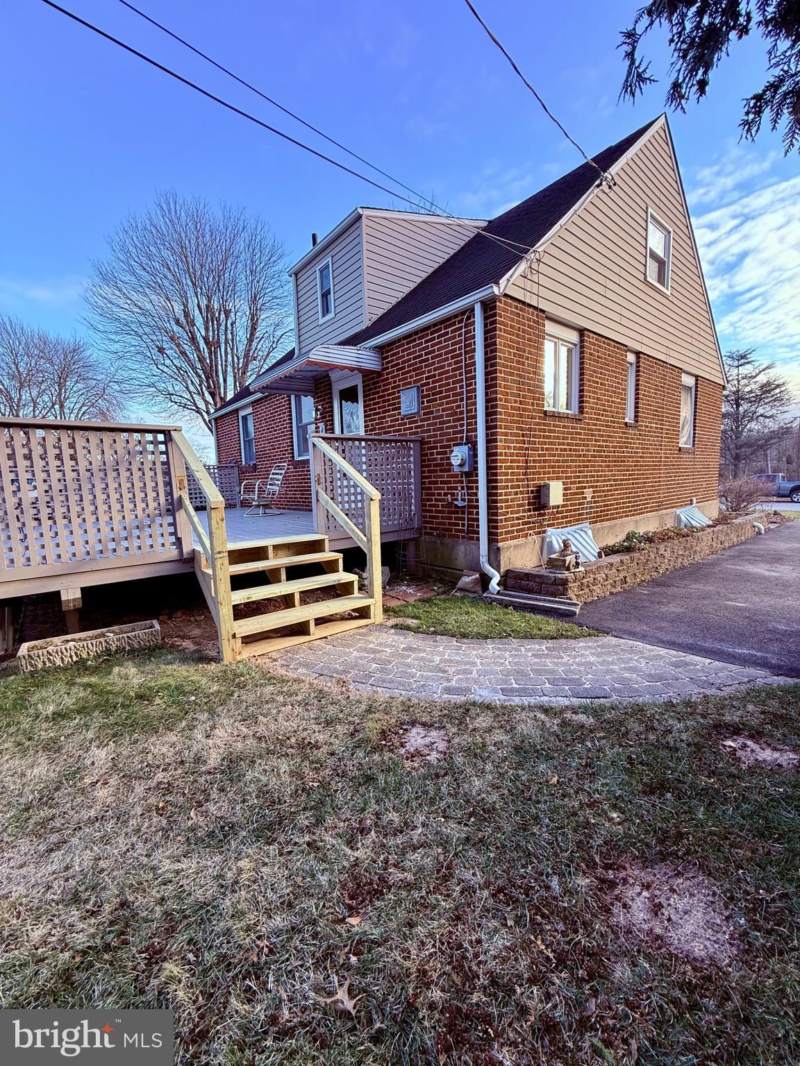 106 BONNET LANE