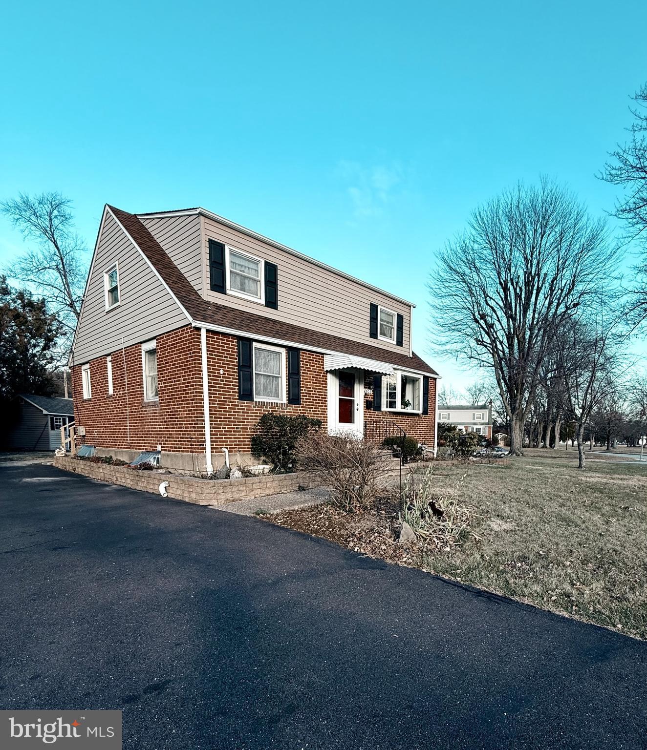 106 BONNET LANE