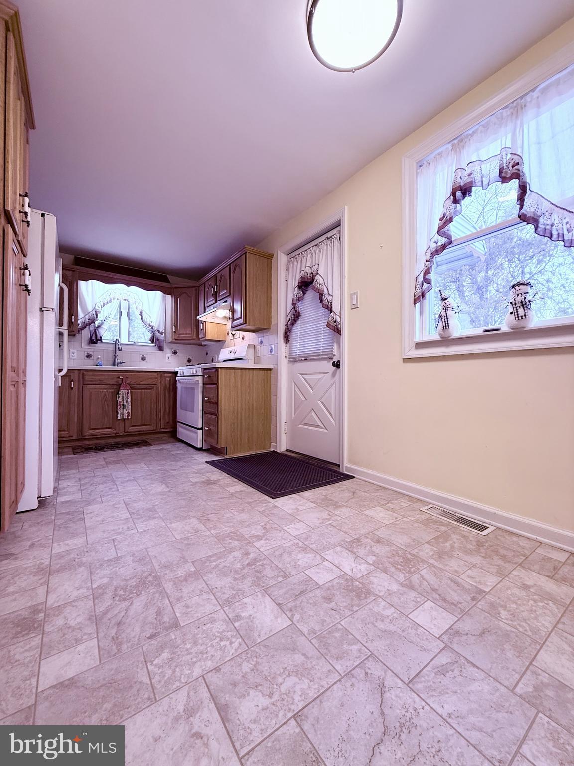 106 BONNET LANE