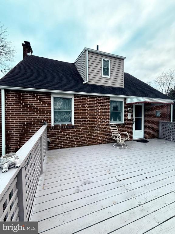 106 BONNET LANE