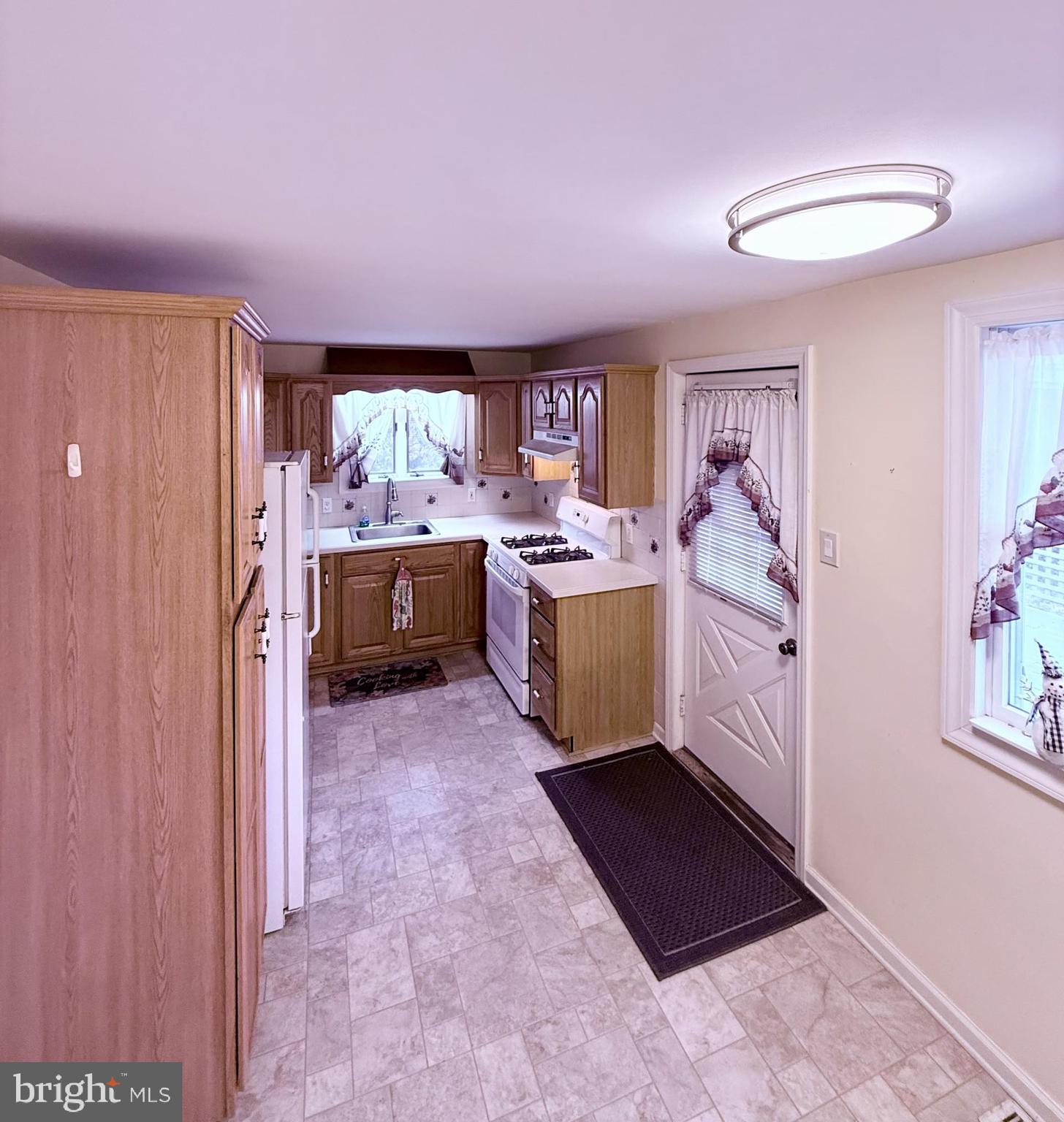 106 BONNET LANE
