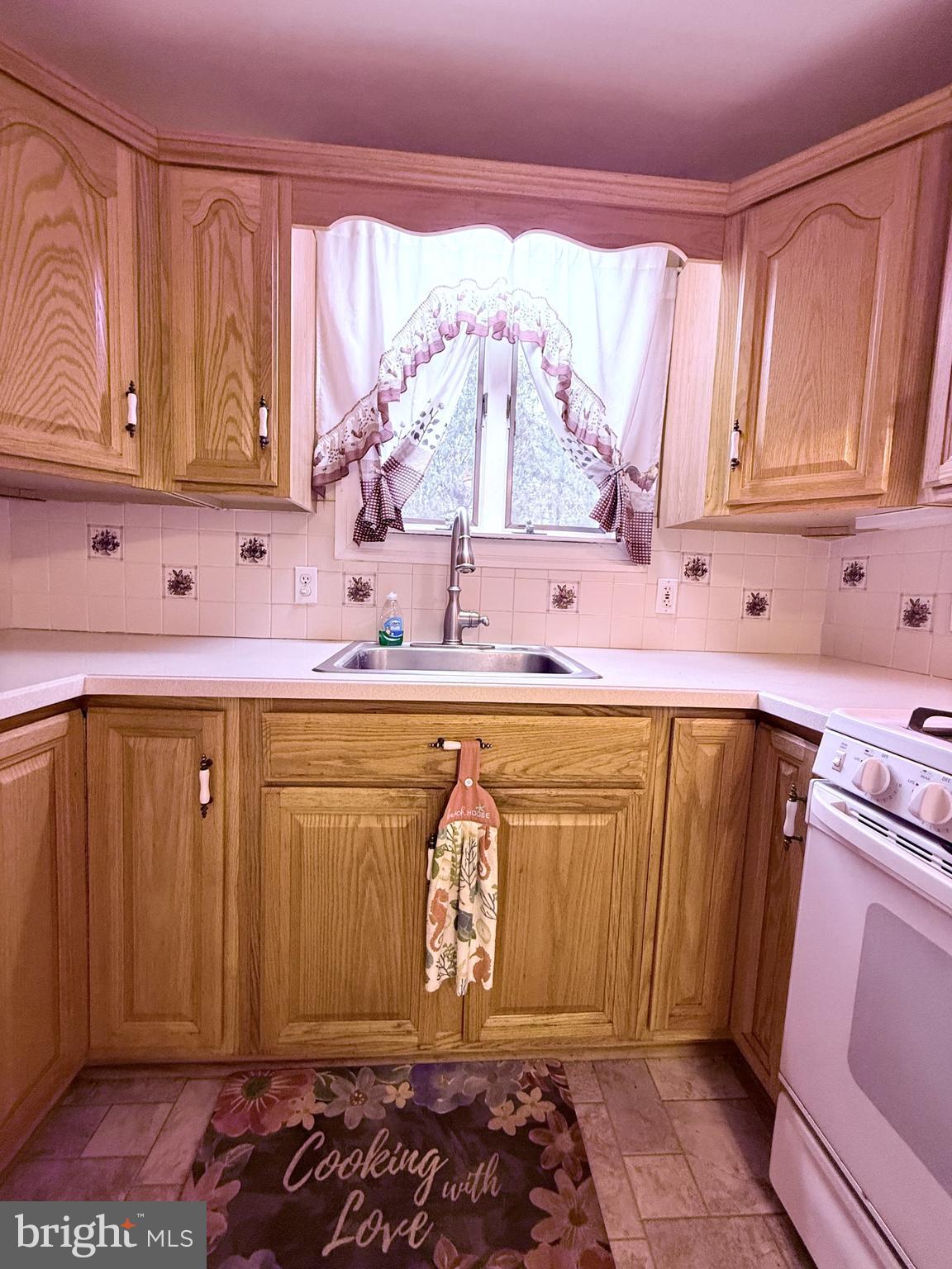 106 BONNET LANE