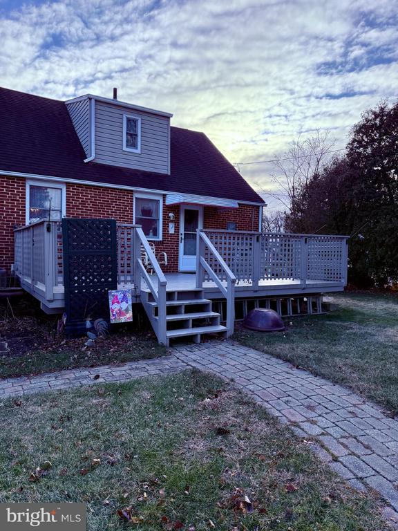 106 BONNET LANE