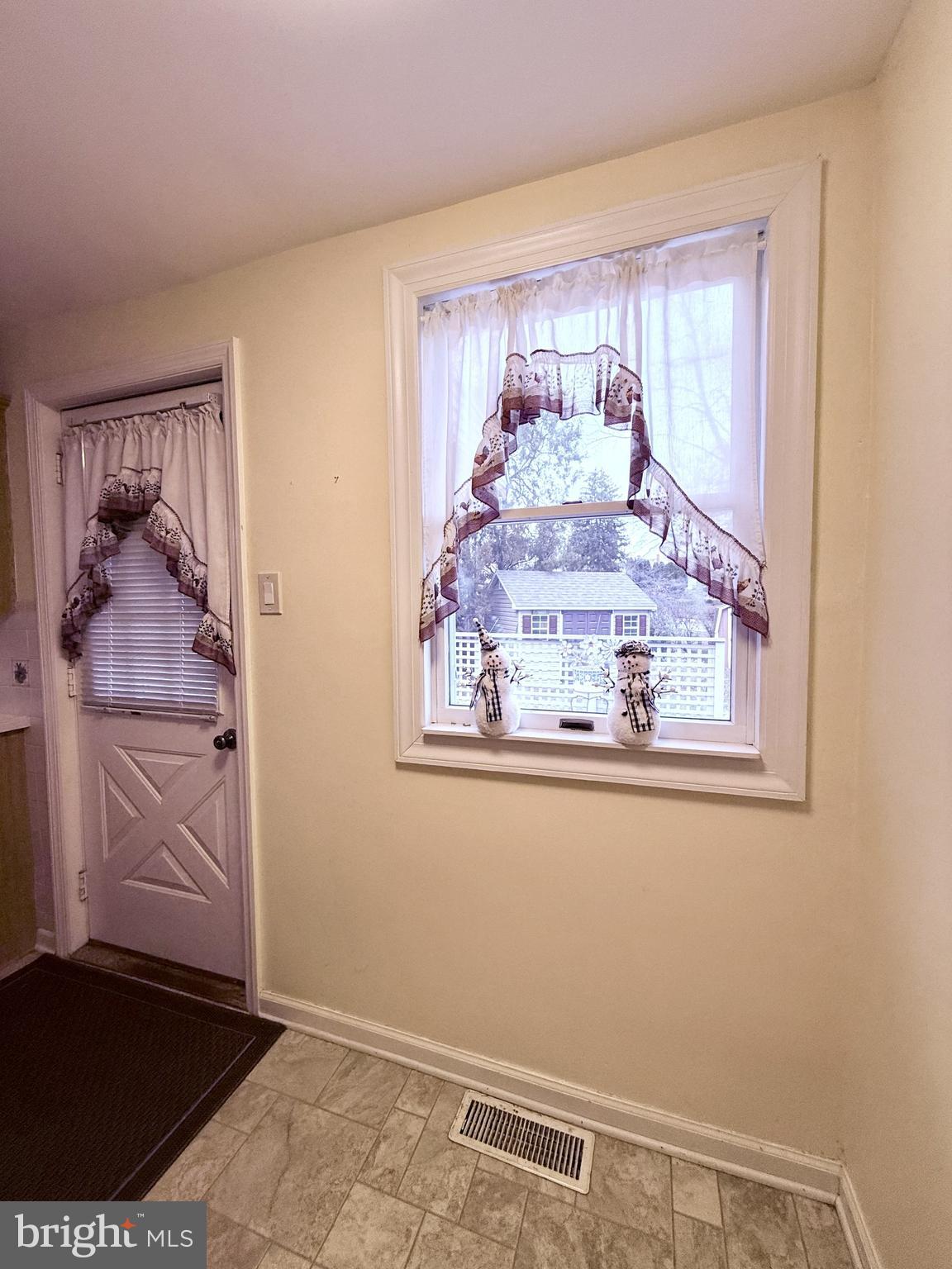 106 BONNET LANE