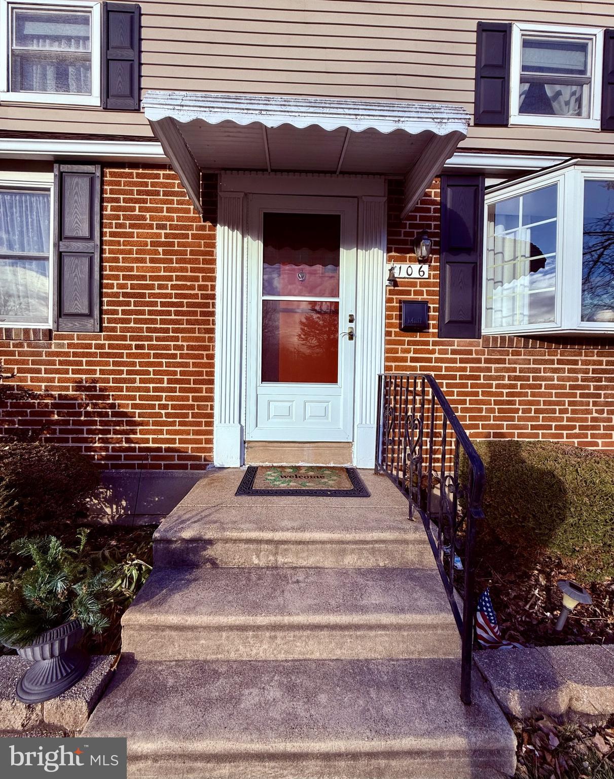 106 BONNET LANE