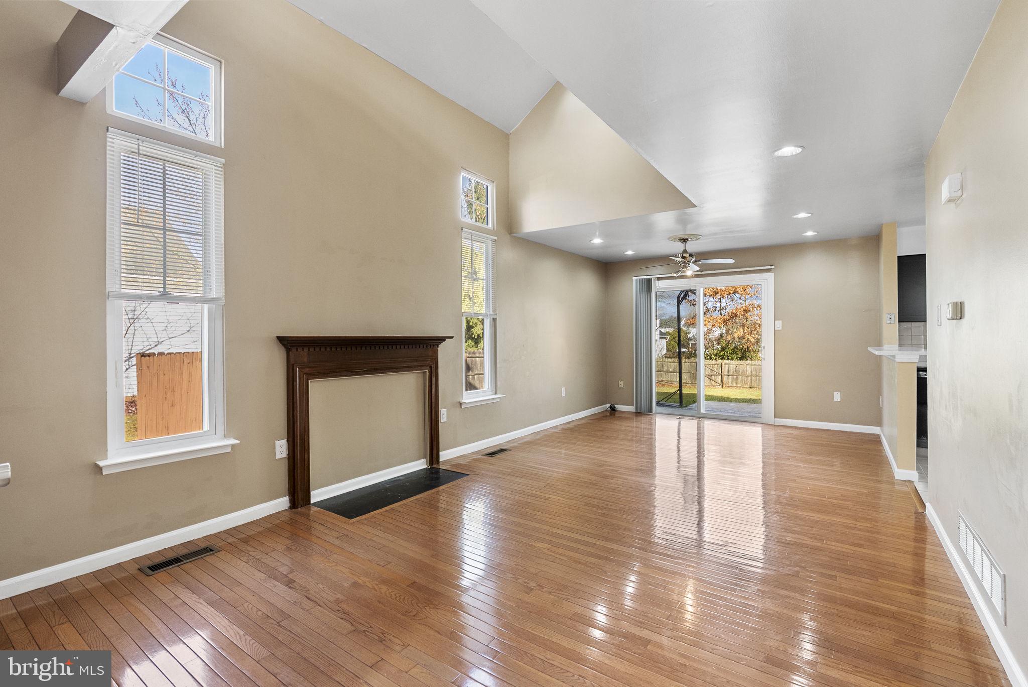 2673 JEAN DRIVE